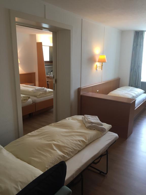 Hotel Schwert Näfels Esterno foto