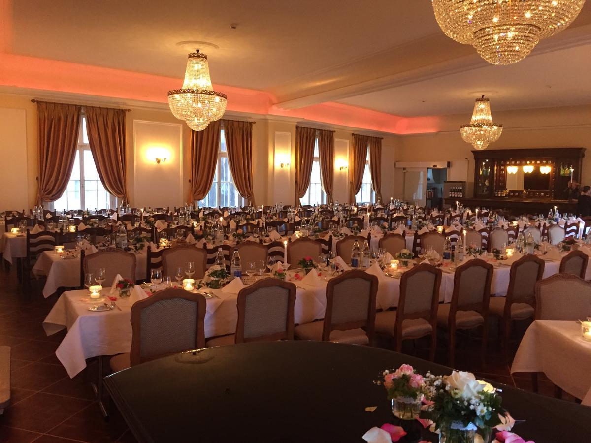 Hotel Schwert Näfels Esterno foto
