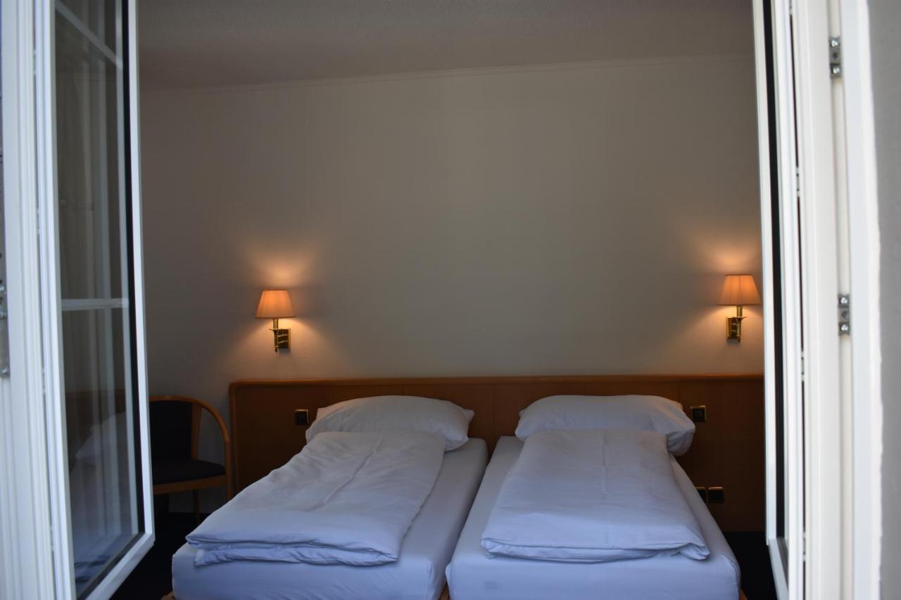 Hotel Schwert Näfels Esterno foto