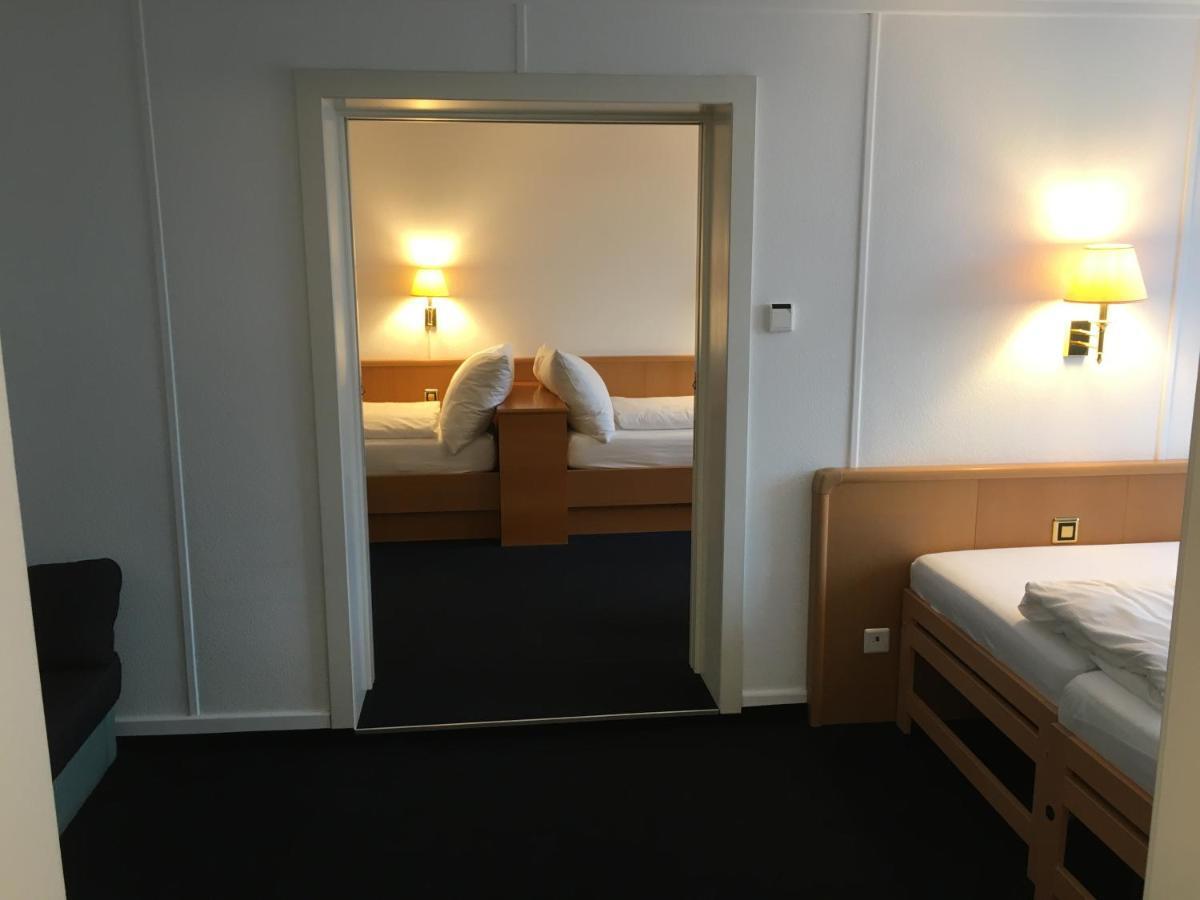 Hotel Schwert Näfels Esterno foto