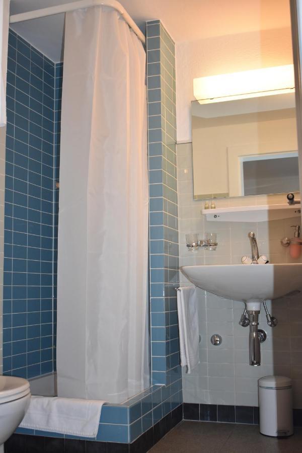 Hotel Schwert Näfels Esterno foto